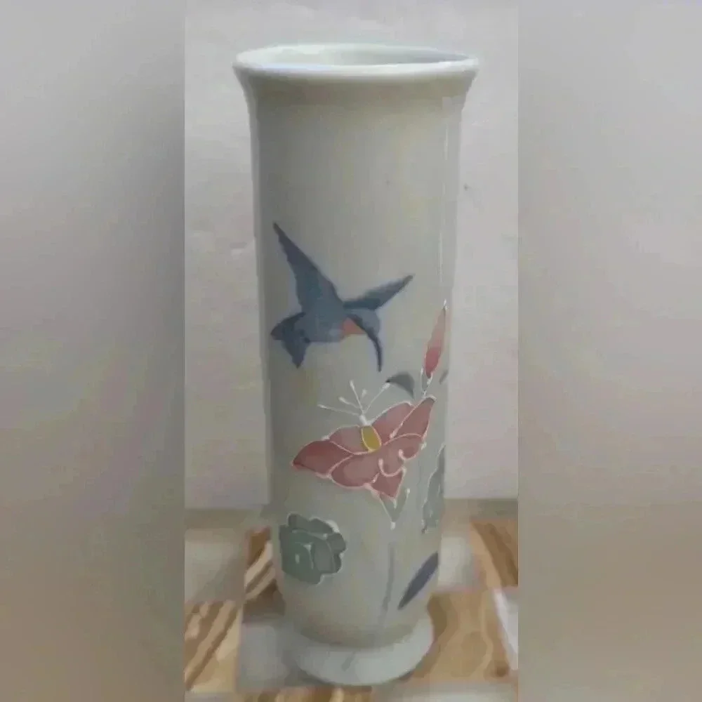 OTAGIRI Vintage Hand Painted Hummingbird Small Bud Vase Japan